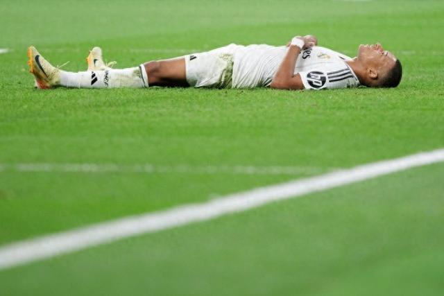 瓜迪奥拉：联赛杯将大幅度轮换；特拉福德冬窗不会离队（瓜迪奥拉：联赛杯大规模轮换，特拉福德冬窗留队）