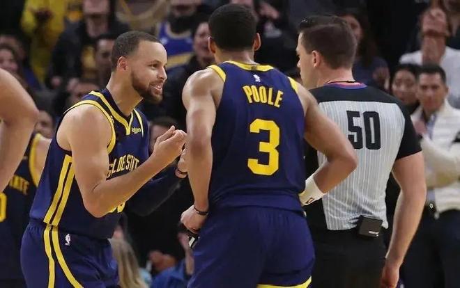 篮球防守意识怎样练？（如何提升篮球防守意识？）