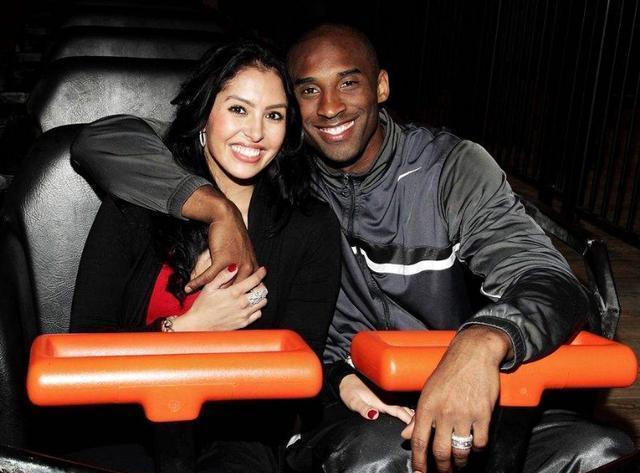 记者：莱奥周二接受核磁共振检查，结果显示无肌肉损伤（记者：莱奥周二核磁共振结果显示未见肌肉损伤）