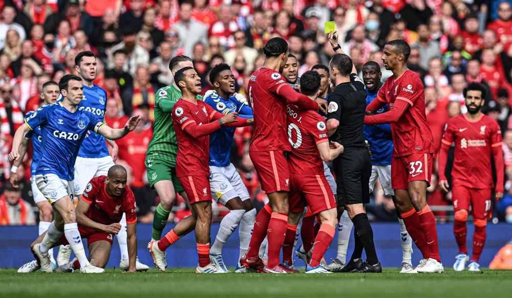 萨拉赫已抵达训练场，消息人士表示萨拉赫不想和斯洛特共事（萨拉赫已到训练基地，知情人士称其无意与斯洛特合作）