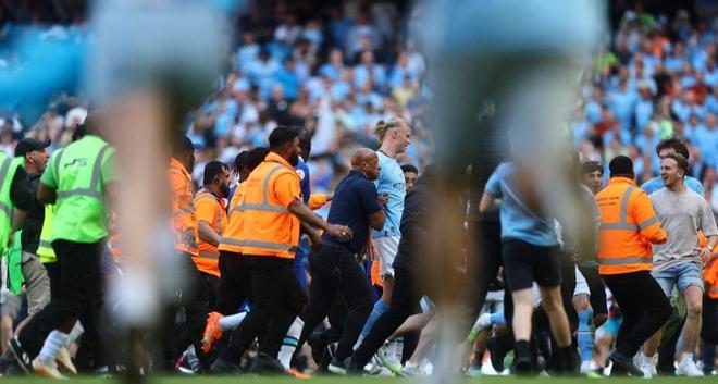 全设备体育新闻与互动界面